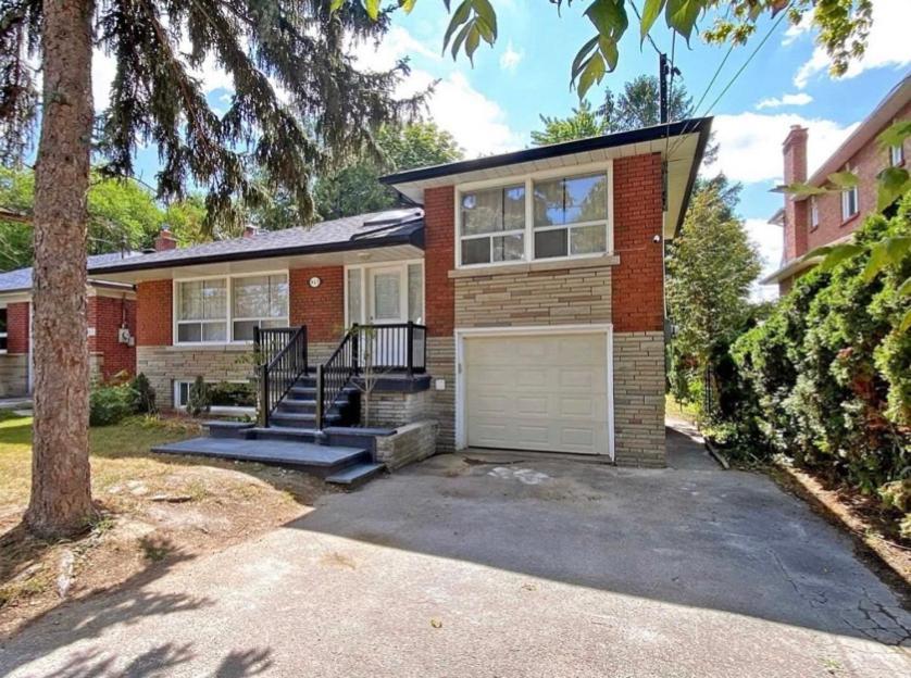 Cozy & Convenient 2-Bedroom Apartment With Private Entrance Toronto Dış mekan fotoğraf